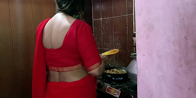 Enjoy Free Streaming Indian Hot Stepmom Sex With Stepson! Homemade Viral Sex 14:40 xxx Sex Video & Movies